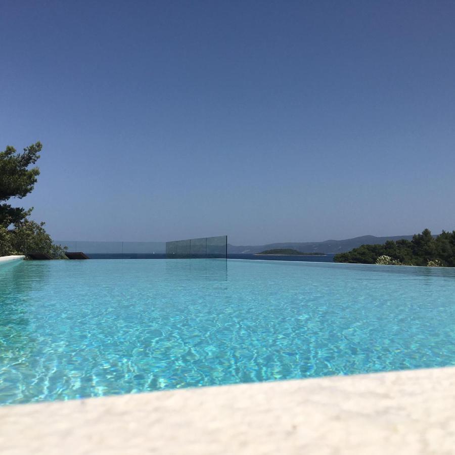 Holiday Hvar Vrbanj ภายนอก รูปภาพ