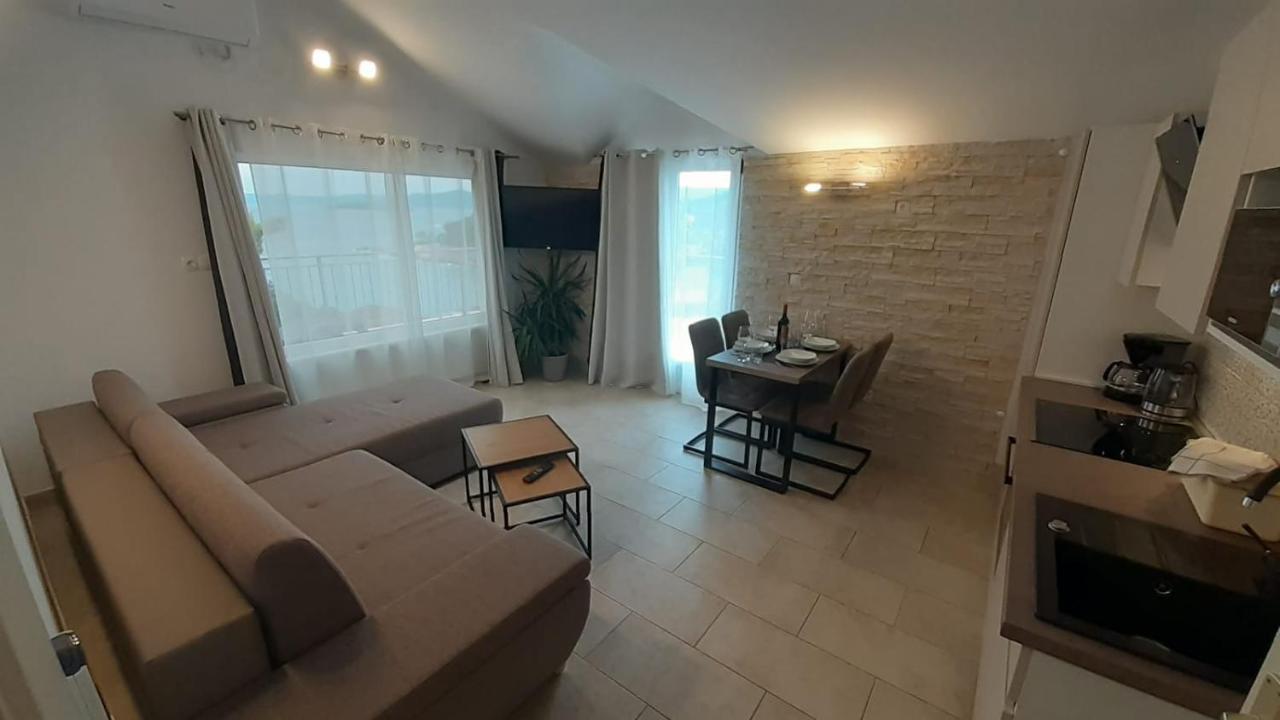 Holiday Hvar Vrbanj ภายนอก รูปภาพ