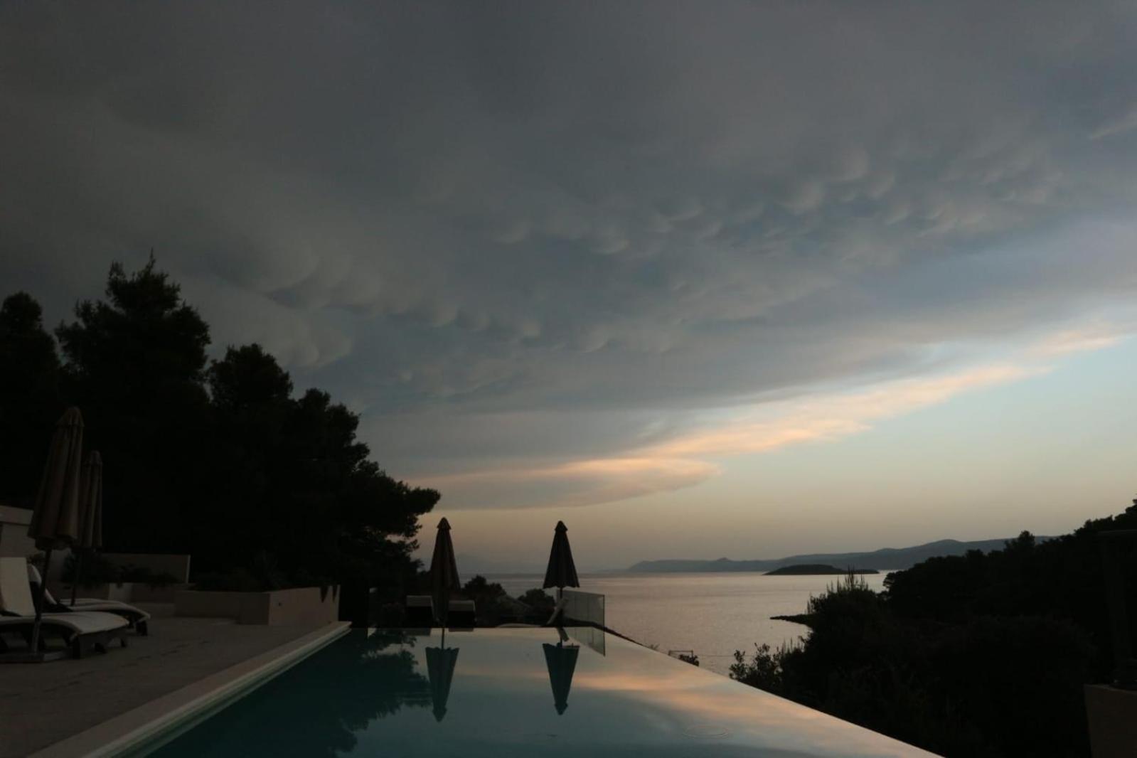 Holiday Hvar Vrbanj ภายนอก รูปภาพ