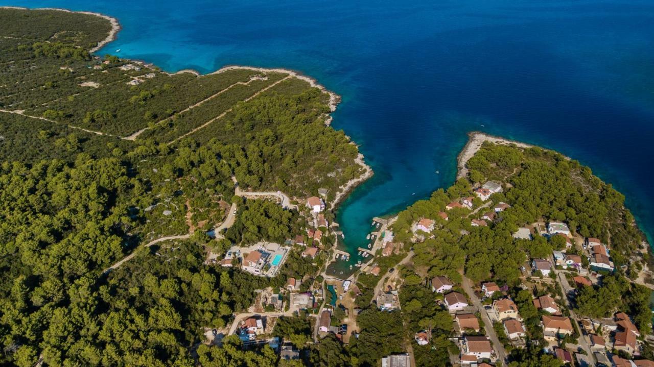 Holiday Hvar Vrbanj ภายนอก รูปภาพ