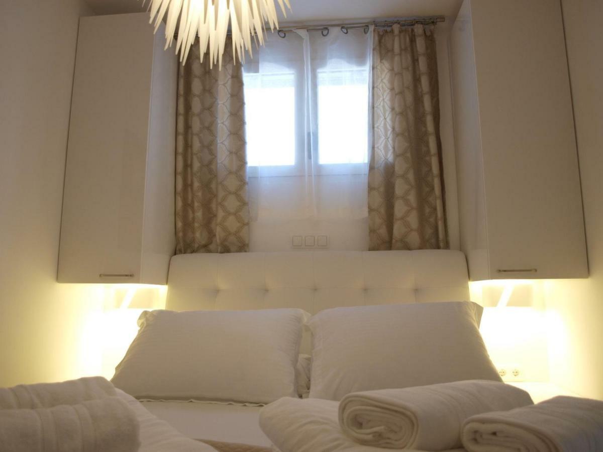 Holiday Hvar Vrbanj ภายนอก รูปภาพ